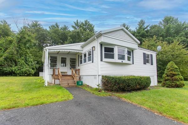 23 Natureway Circle,  Halifax,  MA 02338