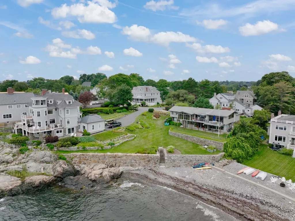 Marblehead, MA 01945,11 Hathaway Road #1