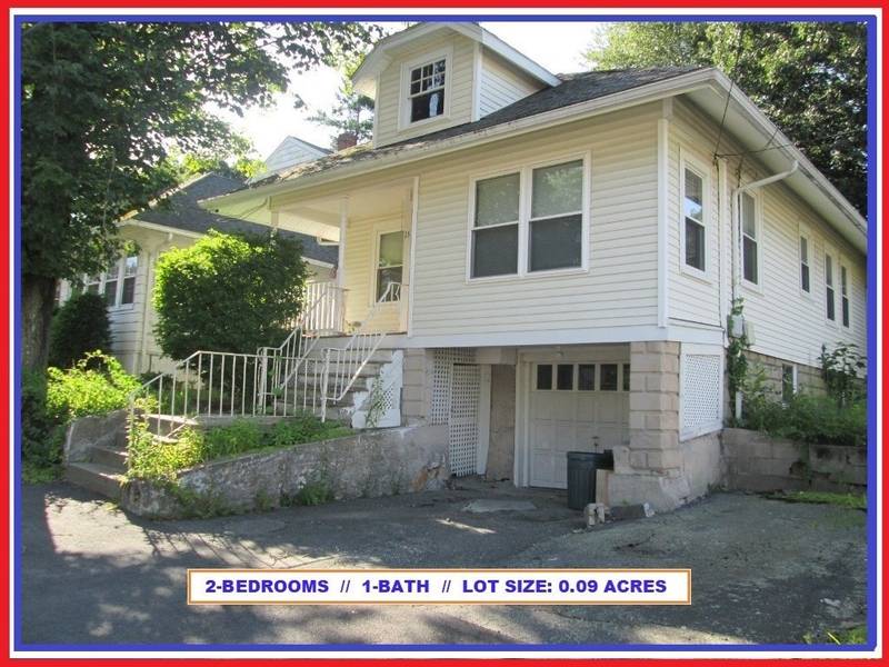 15 Carroll St, Milford, MA 01757