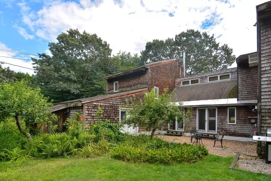 20 Darton St, Concord, MA 01742