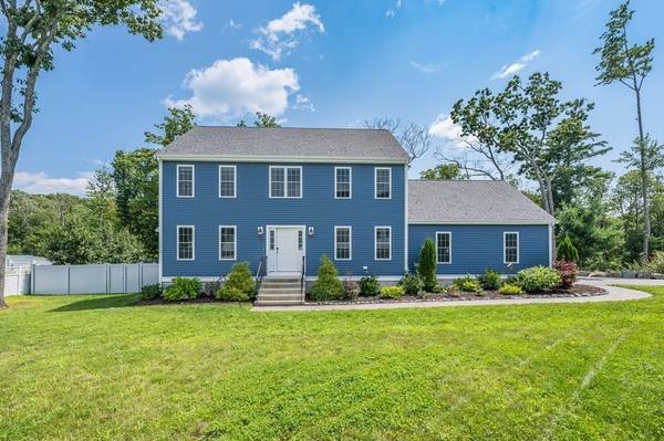 23 Mceachron Dr, Stoughton, MA 02072