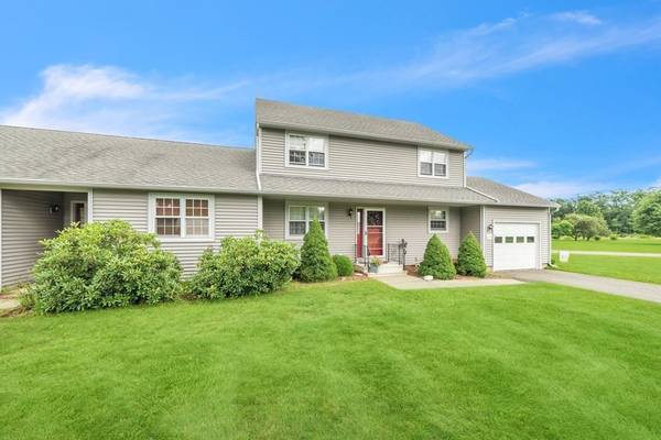 16 Duncan Dr #B, Deerfield, MA 01373