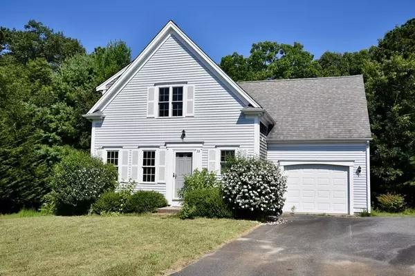 35 Clipper Cir, Sandwich, MA 02563