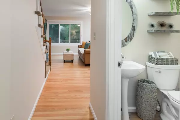 Pembroke, MA 02359,34 Mattakeesett Street #18