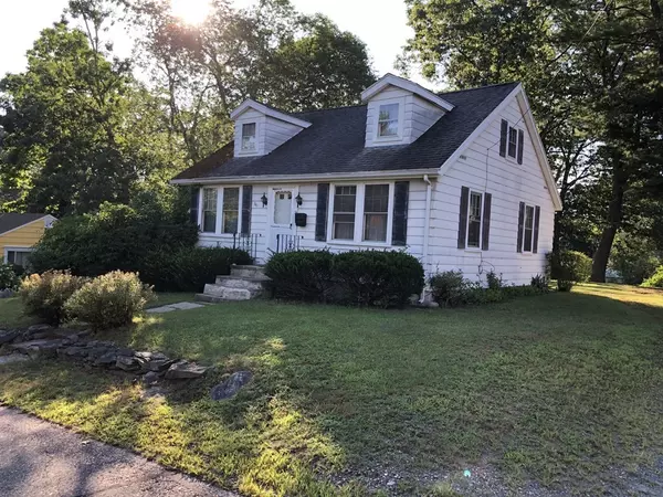 24 Greylock Ave, Taunton, MA 02780