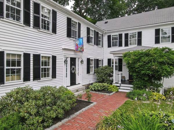 1073 Massachusetts Ave, Lexington, MA 02420