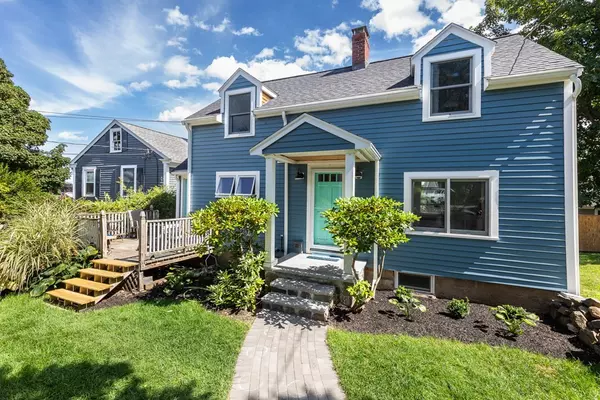 46 Prospect St #3, Marblehead, MA 01945