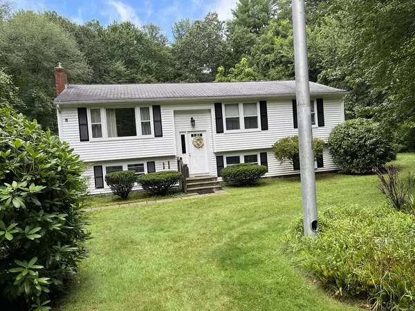 733 Highland St, Northbridge, MA 01534