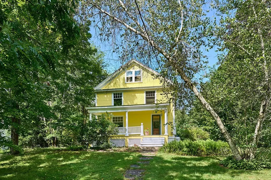 Amherst, MA 01002,551 S Pleasant St