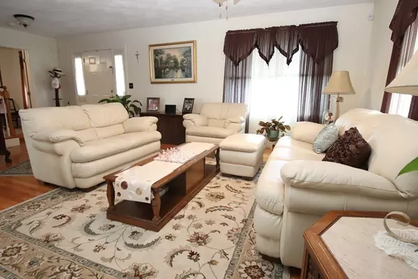 Saugus, MA 01906,12 Kayla Drive