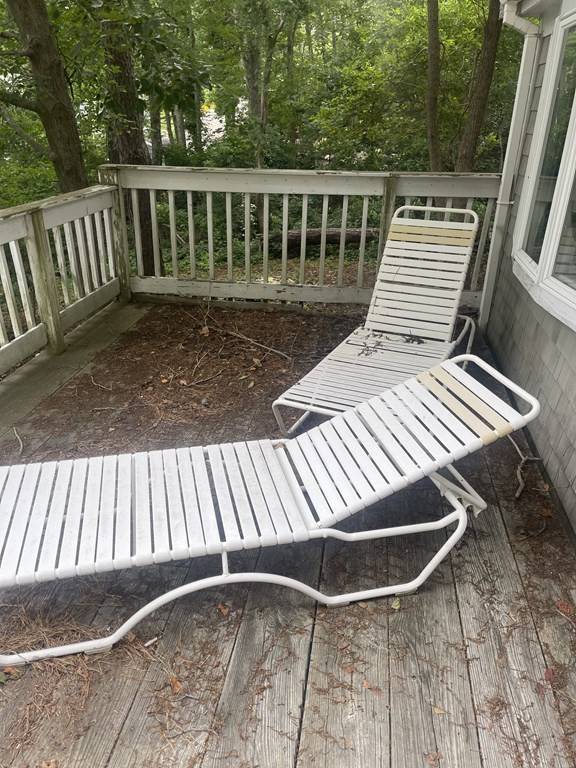 Falmouth, MA 02536,142 Pinecrest Beach Dr