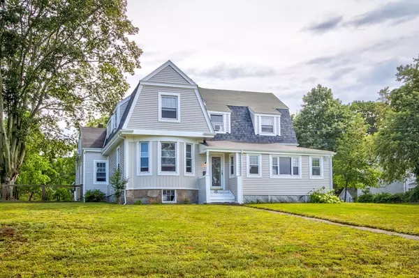 25 Middle Street,  Dartmouth,  MA 02748