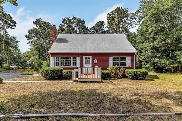 60 Jefferson Ave, Yarmouth, MA 02673