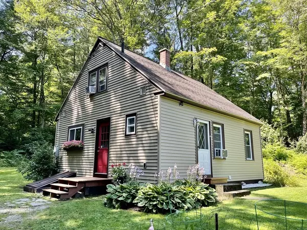 36 Robbins Road, Greenfield, MA 01301