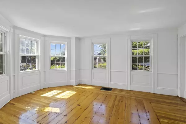 Marblehead, MA 01945,1 Abbot St