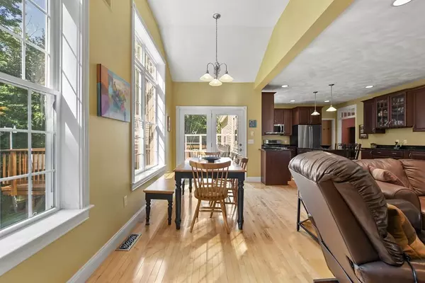 Nashua, NH 03062,25 Wild Rose Drive #11