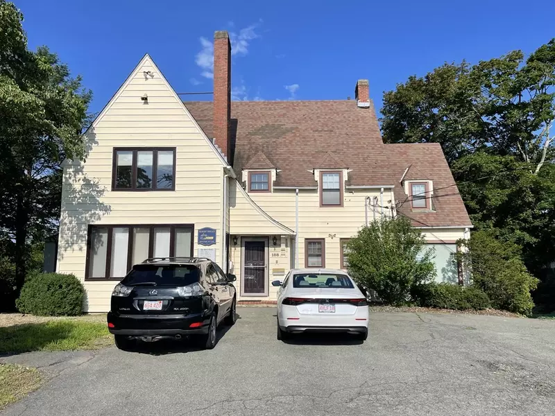 188 Oaks Road, Framingham, MA 01702