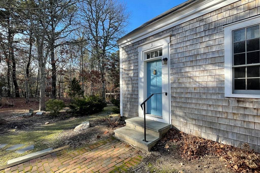 Harwich, MA 02645,3 Seagull Ln