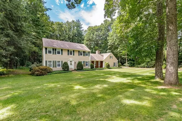 Westfield, MA 01085,51 Crescent Circle