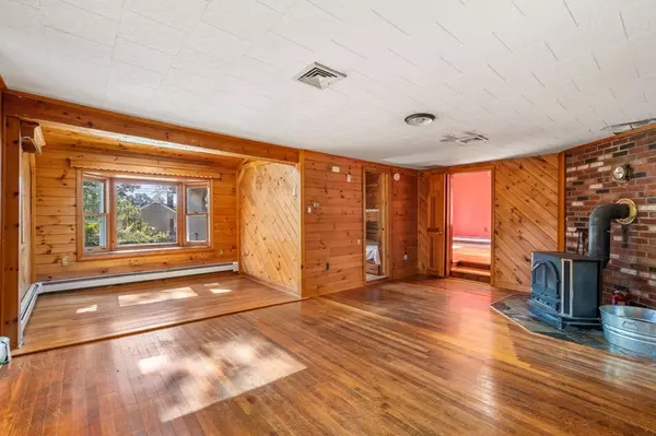 Wareham, MA 02538,3 Hardy Road