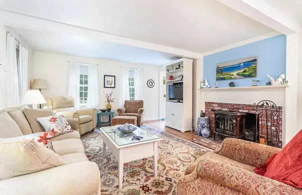 Barnstable, MA 02648,1337 Old Post Road