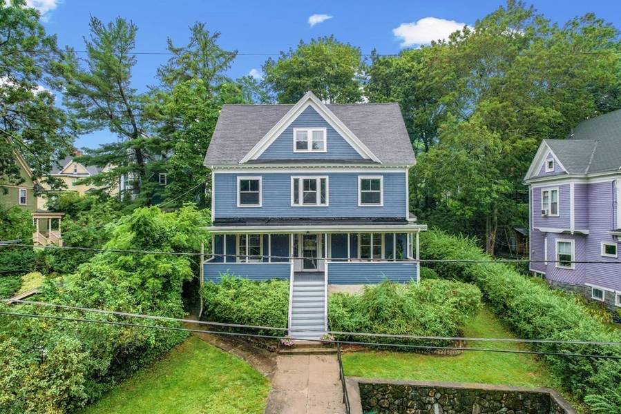 28 Richardson Rd, Melrose, MA 02176