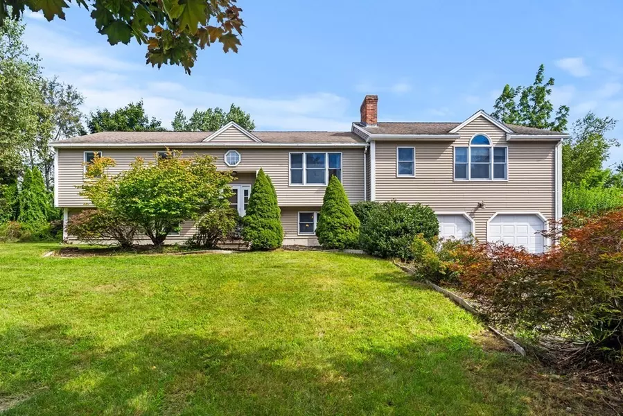 226 Birchcroft Rd, Leominster, MA 01453