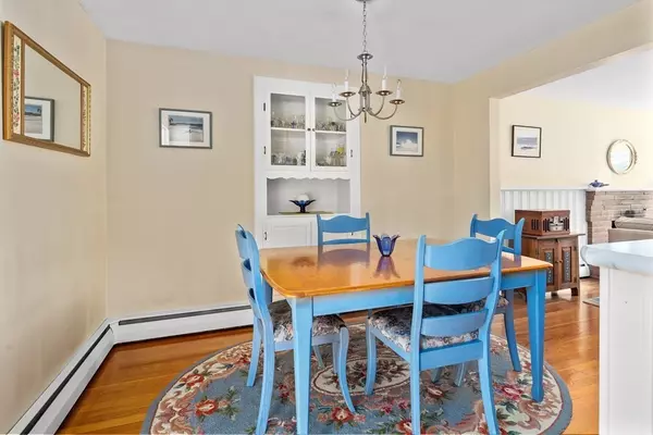 Hingham, MA 02043,10 Marshall Road