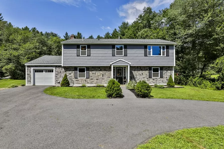 189 Fiske St, Carlisle, MA 01741