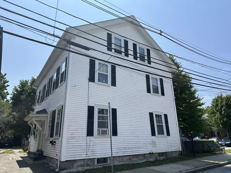 90-92 Pond Street, Waltham, MA 02451