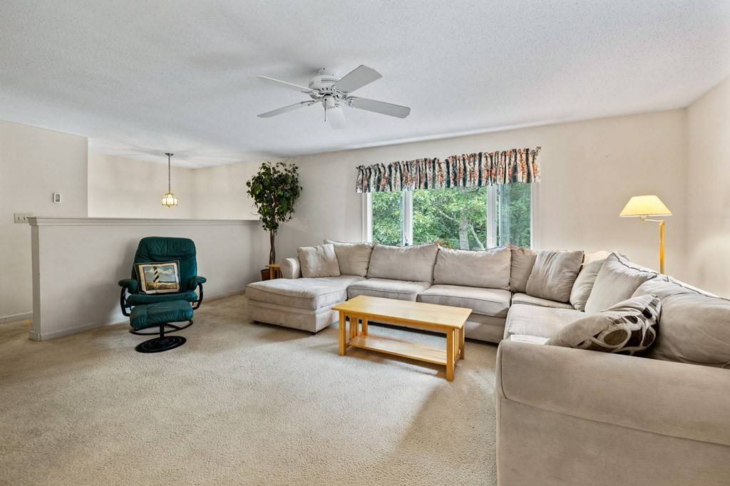 Falmouth, MA 02536,11 Lynwood Ter