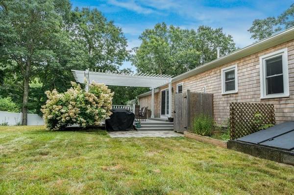 Bourne, MA 02532,56 Chartwell Dr