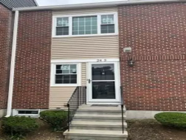 41 Foundry St #24-5, Easton, MA 02375