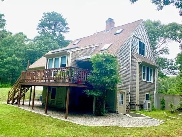 Brewster, MA 02631,165 Wintergreen Ln