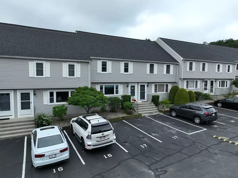 70 Broadway #17, North Attleboro, MA 02760