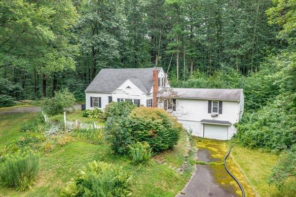 161 Turkey Hill Rd, Belchertown, MA 01007