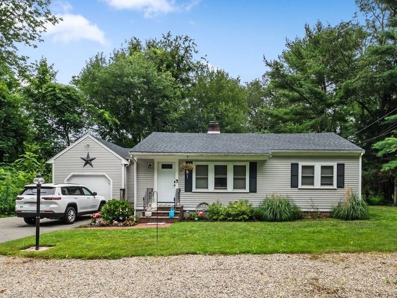 29 W Elm Street, Pembroke, MA 02359