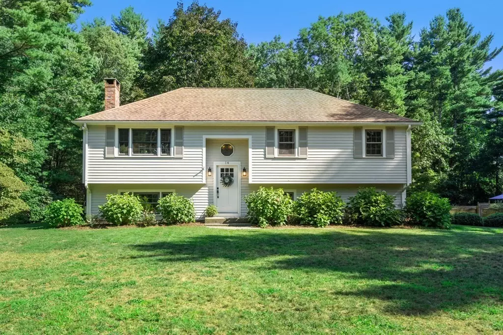 Duxbury, MA 02332,14 Treetop Ln