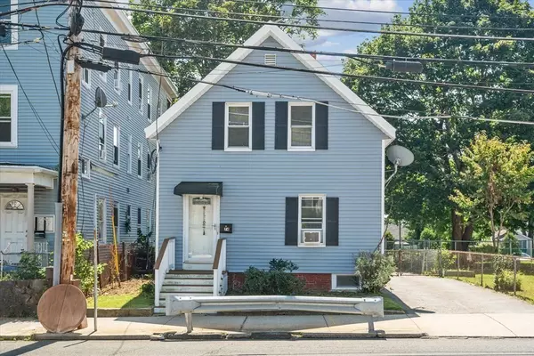 74 Walnut St, Lynn, MA 01905