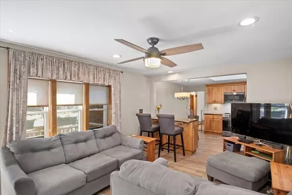 Randolph, MA 02368,2 Smith Rd