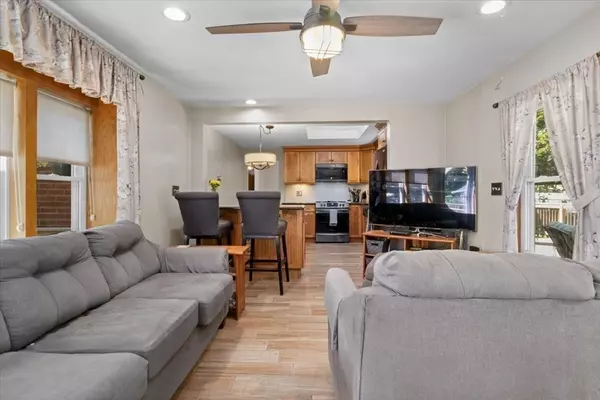 Randolph, MA 02368,2 Smith Rd