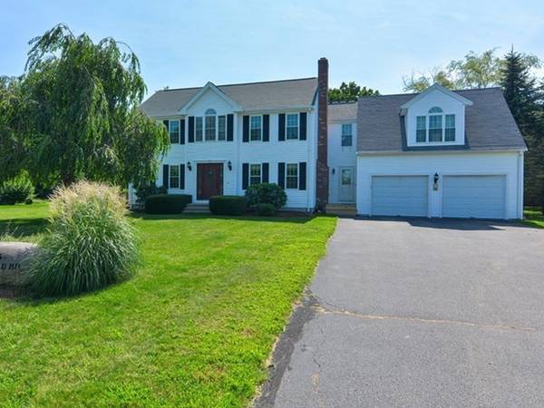 5 Landau Rd, Plainville, MA 02762