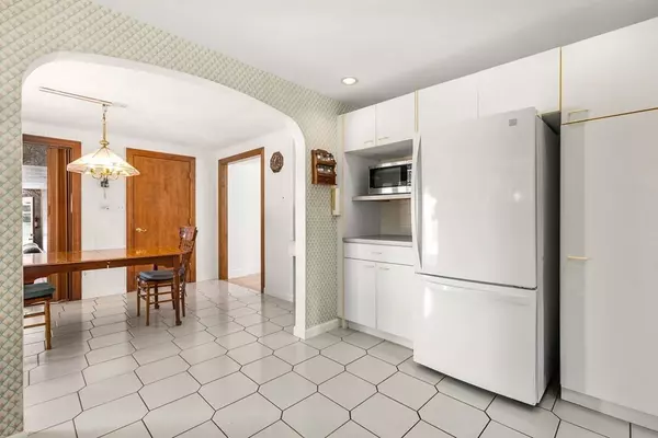 East Longmeadow, MA 01028,11 Kenneth Lunden Dr