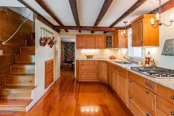 Marblehead, MA 01945,55 Lee St