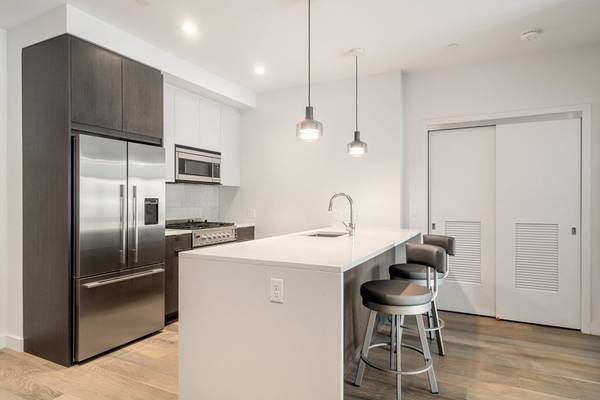 375 Canal Street #902, Somerville, MA 02145