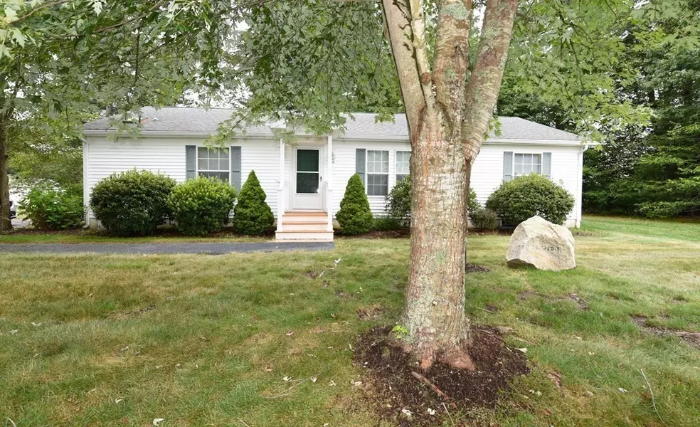 301 Green St, Middleboro, MA 02346