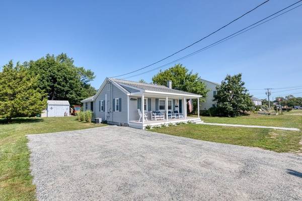 Bourne, MA 02532,41 Bourne Neck Dr