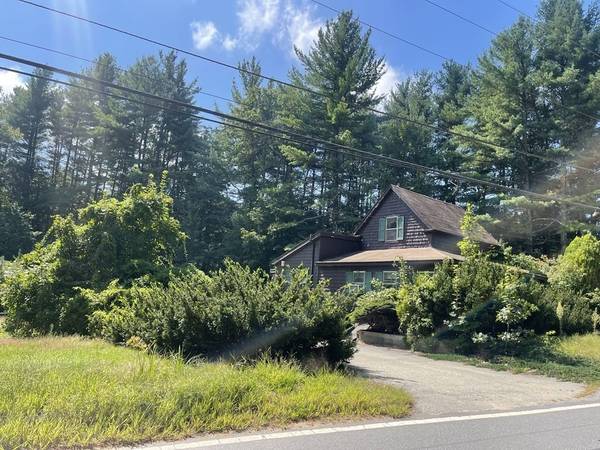 13 Norris Rd, Tyngsborough, MA 01879