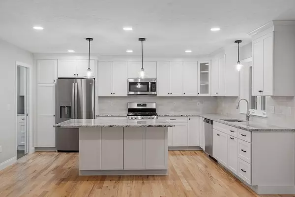 Shirley, MA 01464,3 Catacunemaug Rd