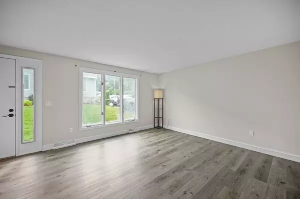 Fall River, MA 02720,74 Terri Marie Way #4